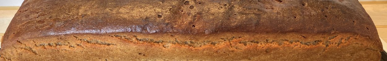 Lumbra backt Brot